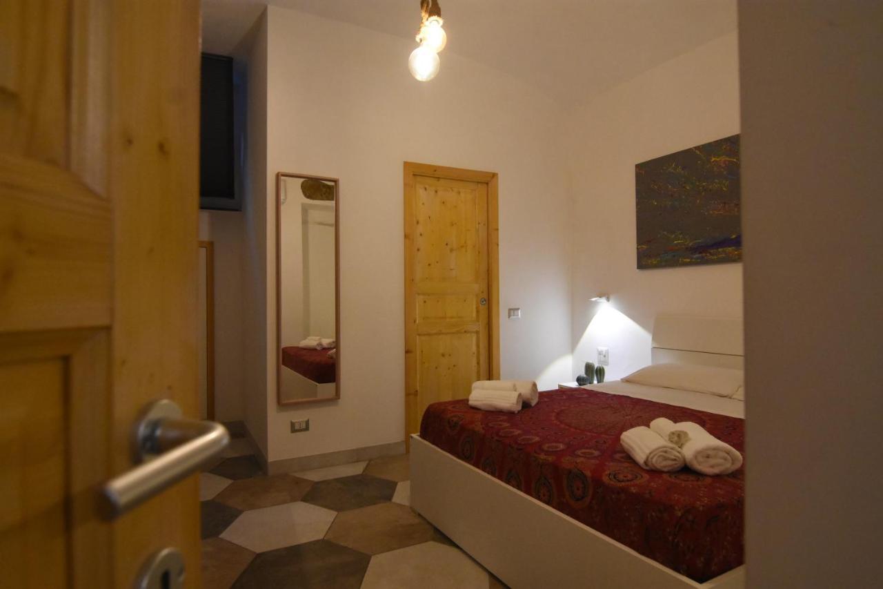 Un Salto A Napoli Apartamento Exterior foto